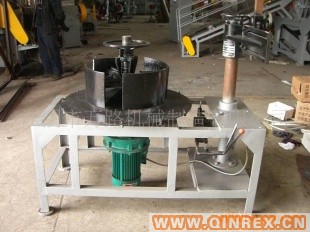 供應(yīng)輪胎切割機(jī)加工鋼絲輪胎，輪胎粉碎設(shè)備，廢舊橡膠生產(chǎn)線設(shè)備